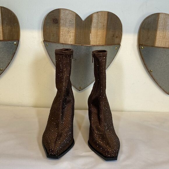 GB
Star-Crossed Rhinestone Stretch Western Booties - Picture 3 of 11